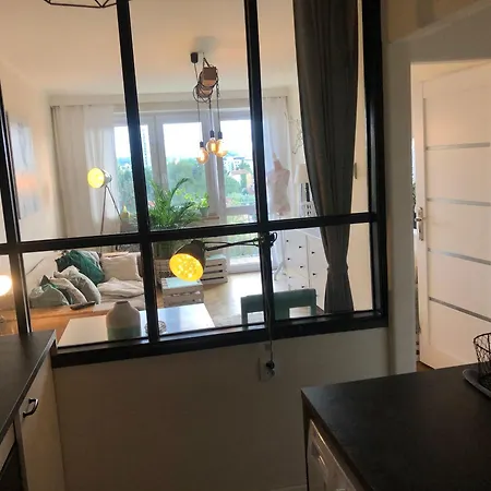Artystyczne Mieszkanie Apartman